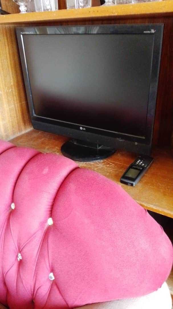 شاشة تلفزيون LG للبيع - 1